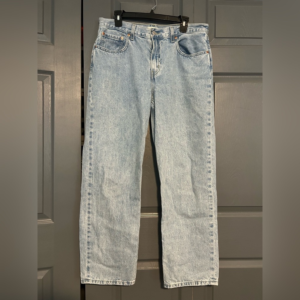 Women’s Levi Low Pro Straight Jeans